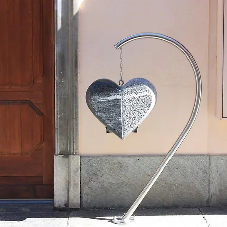 Elijah House Daire Poschiavo